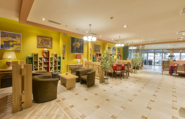 Hotel Lirak