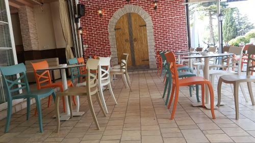 Art Theatre Caffe - River View Hotel