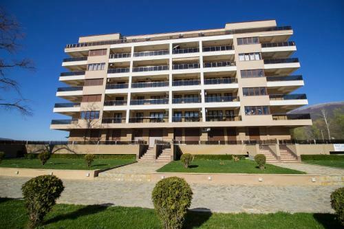 Park Diamond Apartments