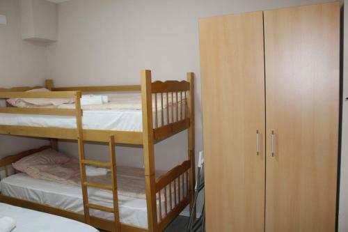 Hostal Villa Flora Guesthouse