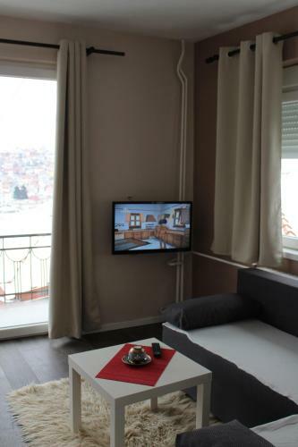 Hostal Villa Flora Guesthouse