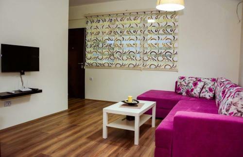 Hostal Romansa Apartments