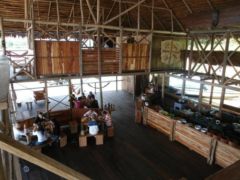 Hotel Caba�a Flotante Kurupira