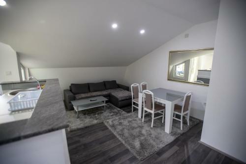 View Topia Apartments