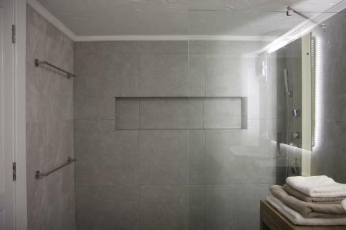 Apartamento Big Luxurious 2-bedroom Apt Jounieh