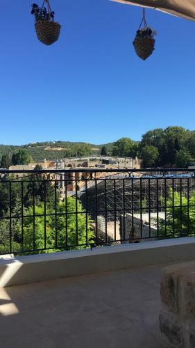 Hostal Beit Lebbos