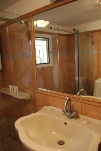 Hostal Domaine De Chouchene