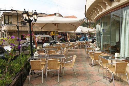 Hammana Plaza Hotel