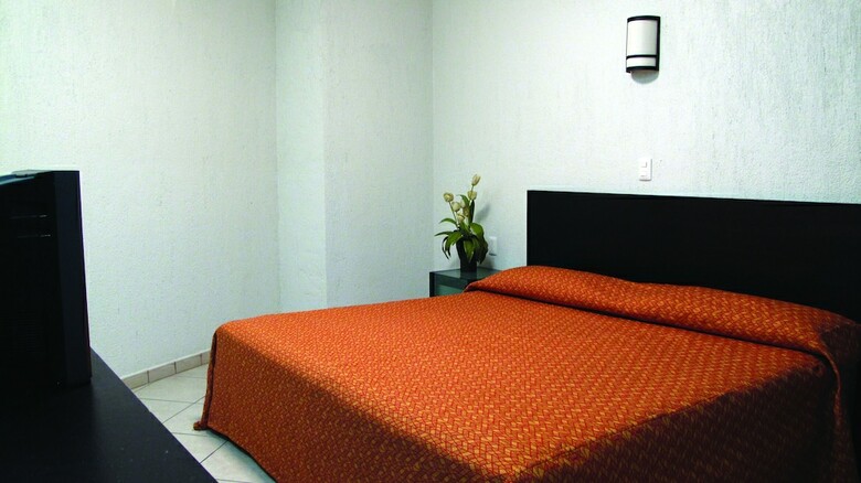 Rs Suites Hotel