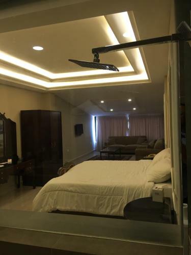 Platinum Hotel