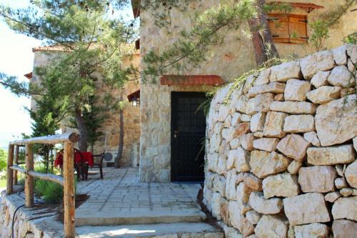 Hostal Ch�teau Sainte-andr�e
