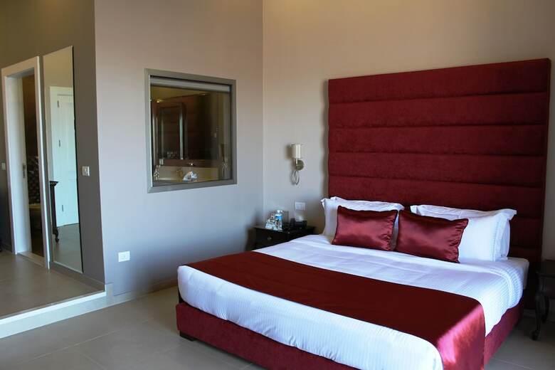 Cherry Blossom Boutique Hotel