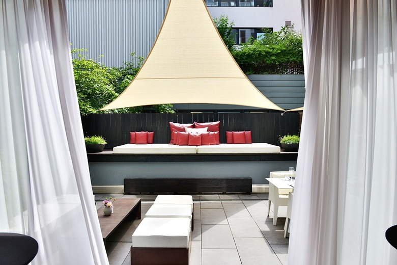 Hotel Q!