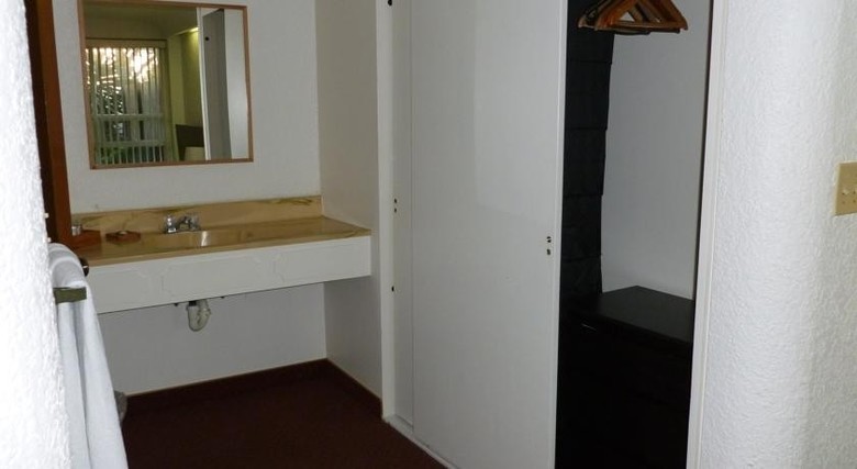 Hotel Dali Suites