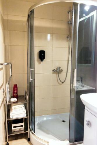 Hostal Guest House Karle