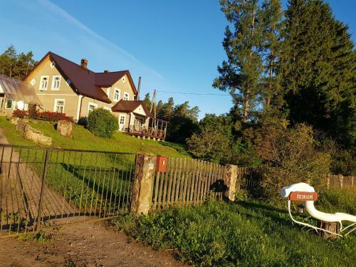 Hostal Guest House Ziedkalni