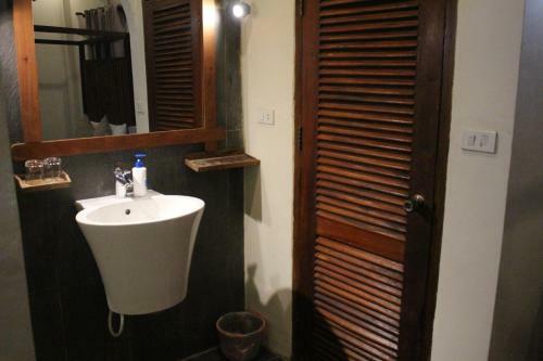Hostal Chaluenxay Villa