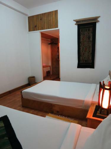 Hostal The Hillside Residence