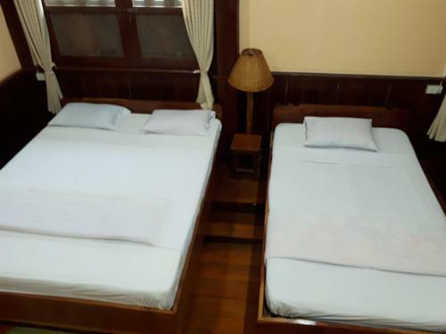 Hostal Anouxa Riverview Guesthouse