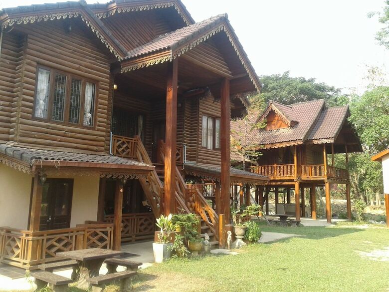 Hotel Namsong Bridge Bungalows