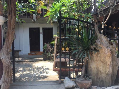 Hostal Mano Temple House