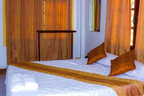 Albergue Croissant D'or Guestroom By Avalon B&B