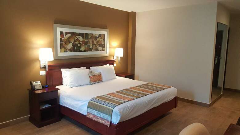 Hotel Best Western Bazarell Inn