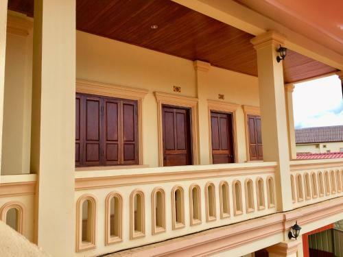 Hotel Meechaleun Guesthouse