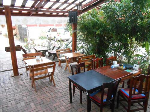Hostal Zuela Guesthouse