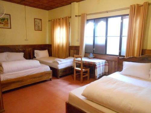 Hostal Zuela Guesthouse