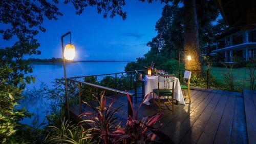Hotel The River Resort
