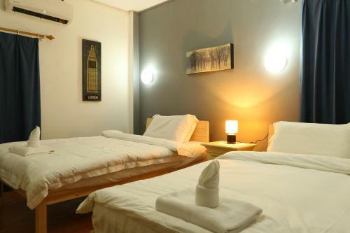1m Hotel