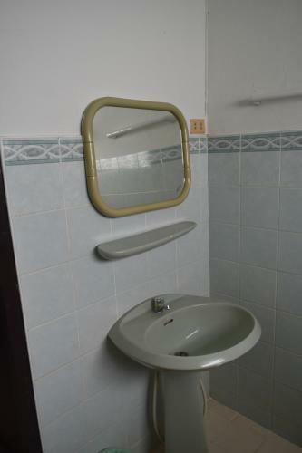 Gate Way Hostel