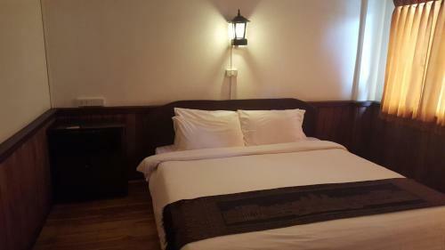 Hotel Riverside Huayxay