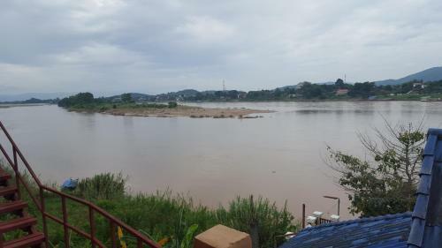 Hotel Riverside Huayxay