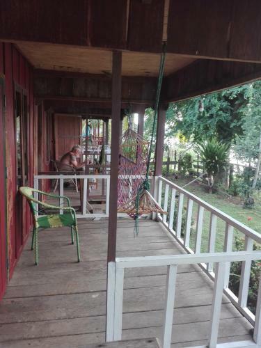 Hostal River Garden Guesthouse
