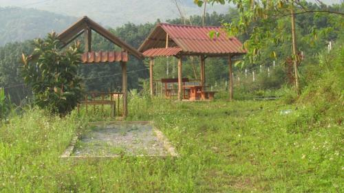 Hotel Chomdoy Bungalow & Restaurant