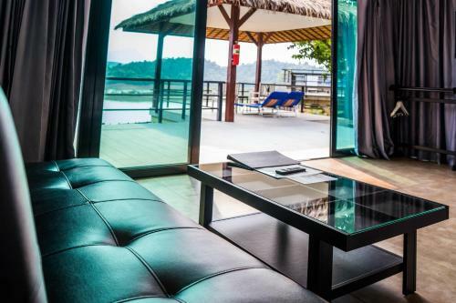 Hotel The Sanctuary Nam Ngum Beach Resort