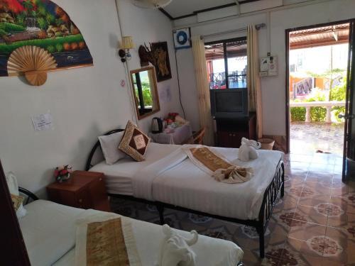 Houayxai Riverside Hotel (phonevichit Guesthouse)