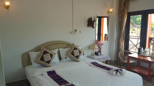 Houayxai Riverside Hotel (phonevichit Guesthouse)