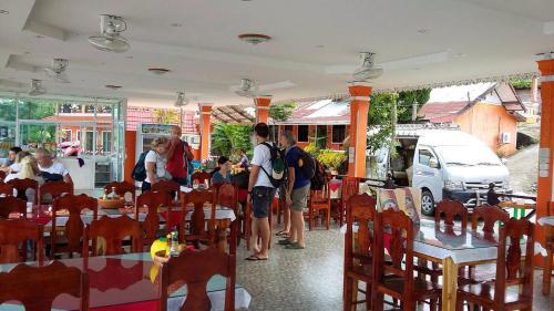 Houayxai Riverside Hotel (phonevichit Guesthouse)