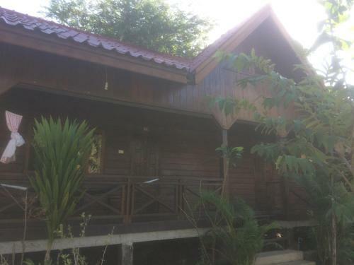 Hostal Nongsak Guesthouse