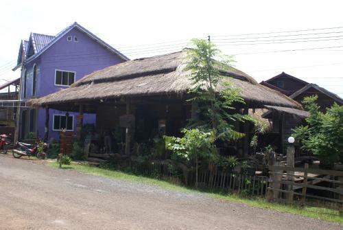 Hostal Fandee Guest House