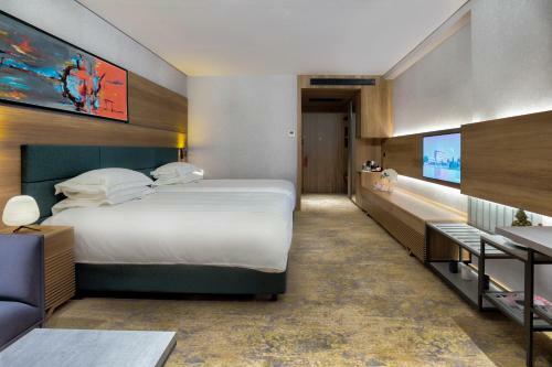 Emerald Hotel
