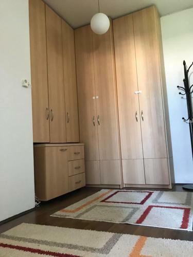 Redon's City Center Apartment
