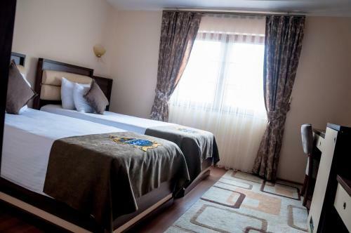 Abi Hotel
