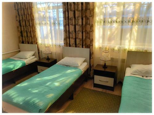 Hostal Twinhouse Karakol