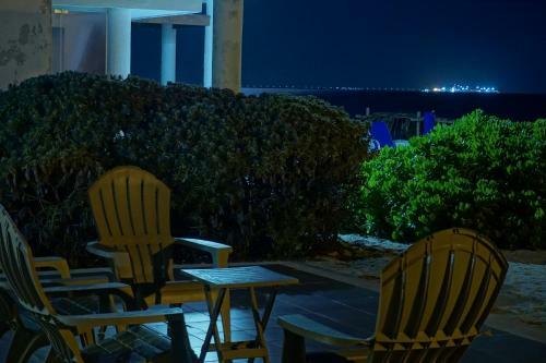 Hostal Casa Lago Dominguez On The Beach