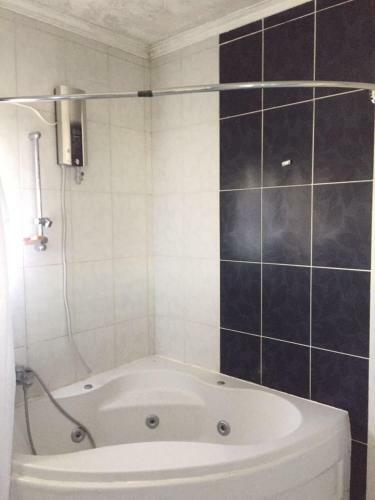 Dabouq Luxury Spacious Fully Furnished Apartment