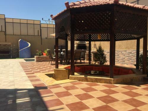 Villa El Karam & Jood Chalets